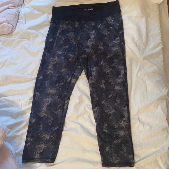 Danskin Workout Leggings Medium Cropped - Picture 1 of 4